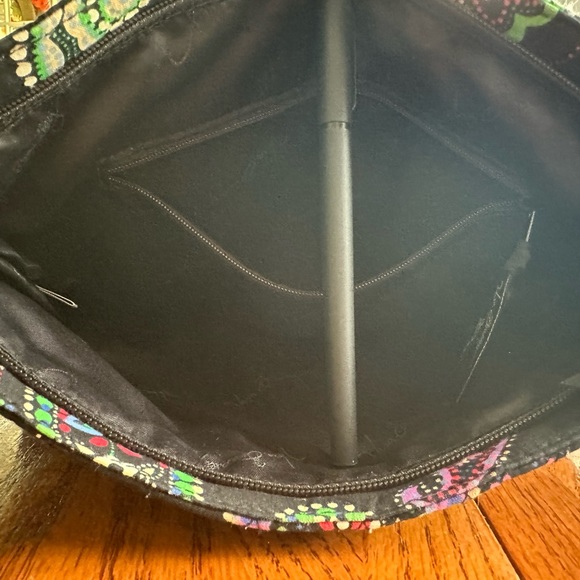 Vera Bradley Large Crossbody - Picture 5 of 5